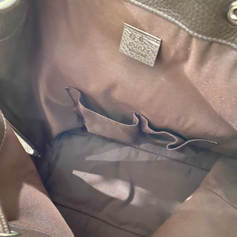 💓Sold💓Gucci Draw String bucket backpack (Unisex) - Picture 5 of 10